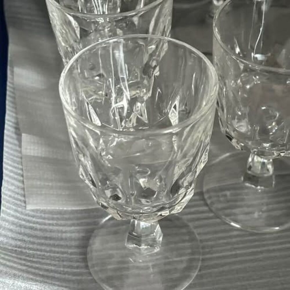 Vintage Arcoroc France Artic Pattern Wine Goblet 6-Piece Set